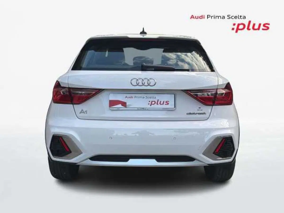 Audi A1 allstreet usata a Prato (11)