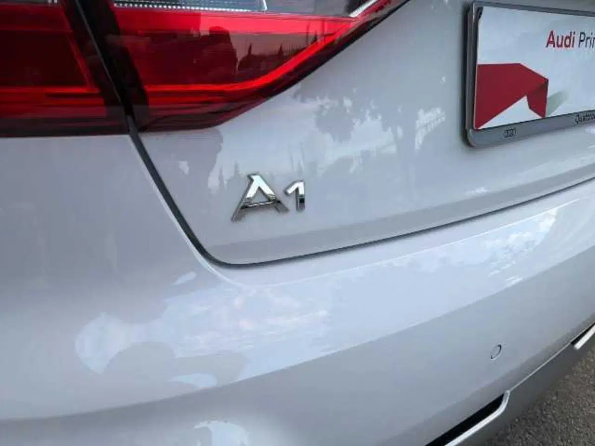 Audi A1 allstreet usata a Prato (14)