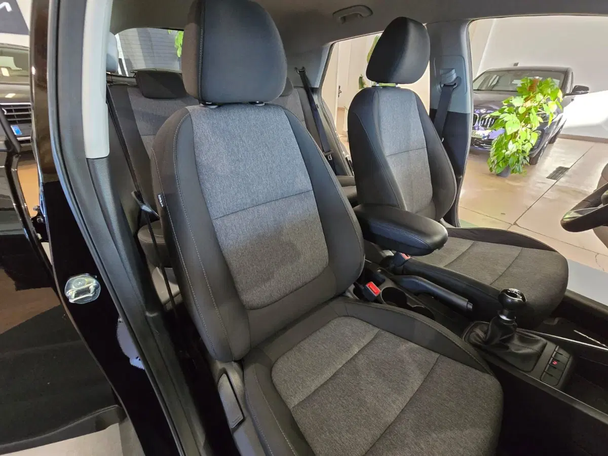 Kia Stonic usata a Rimini (14)