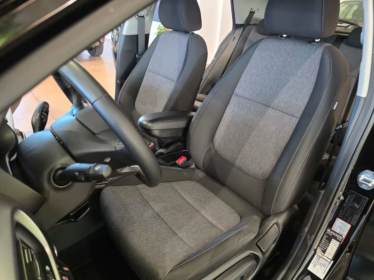Kia Stonic usata a Rimini (7)