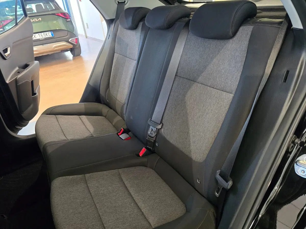 Kia Stonic usata a Rimini (8)