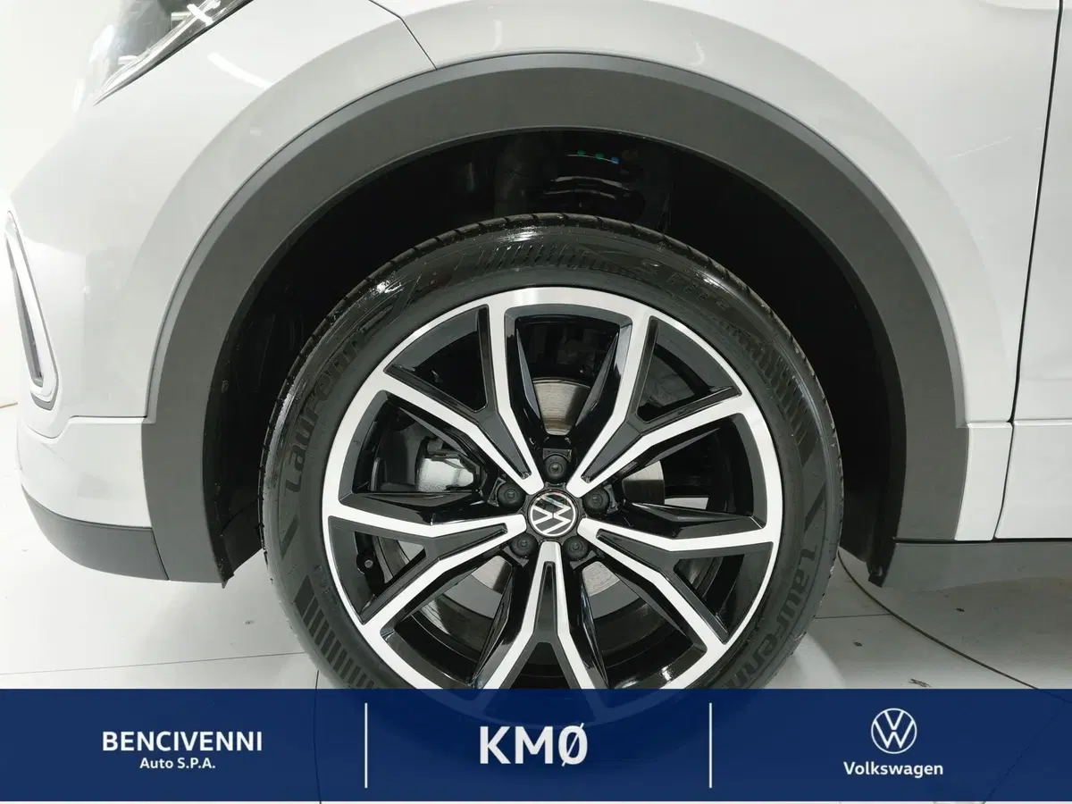 Volkswagen T-Cross nuova a Catanzaro (14)