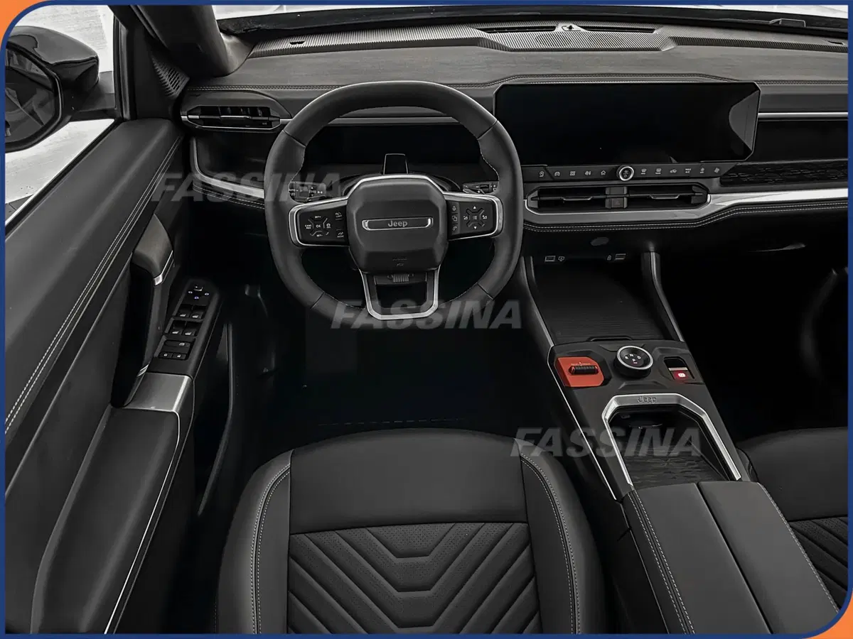 Jeep Compass nuova a Milano (11)
