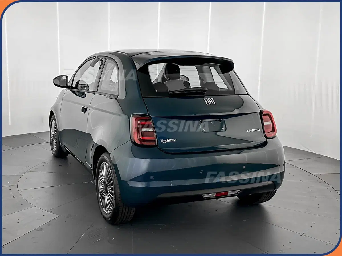 Fiat 500 nuova a Milano (4)