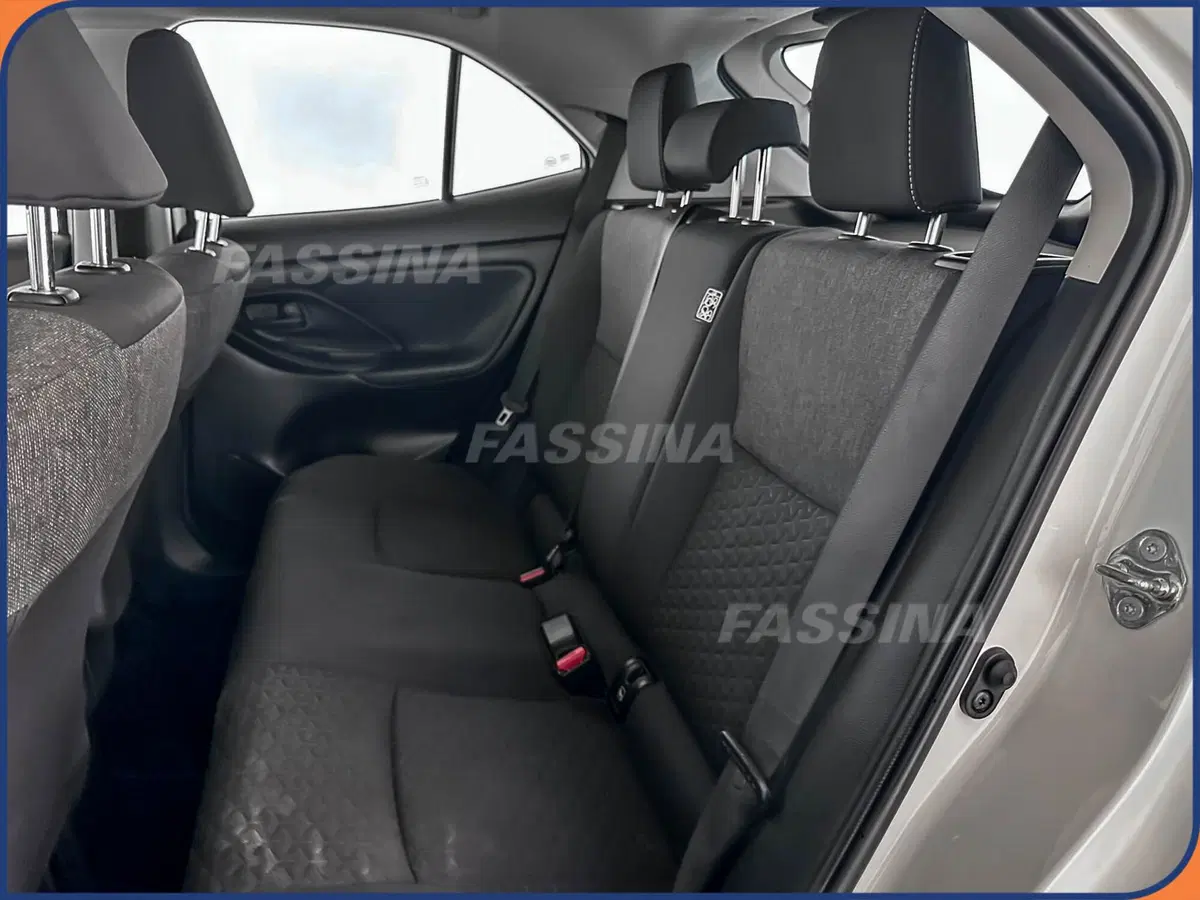 Toyota Yaris Cross usata a Milano (10)