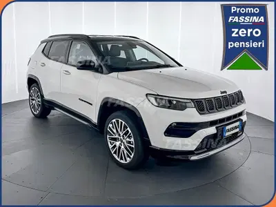 Jeep Compass 1.5 turbo t4 mhev Summit 2wd 130cv dct del 2025 usata a Milano