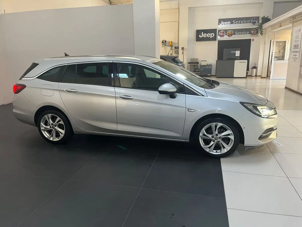 Opel Astra usata a Lucca (4)