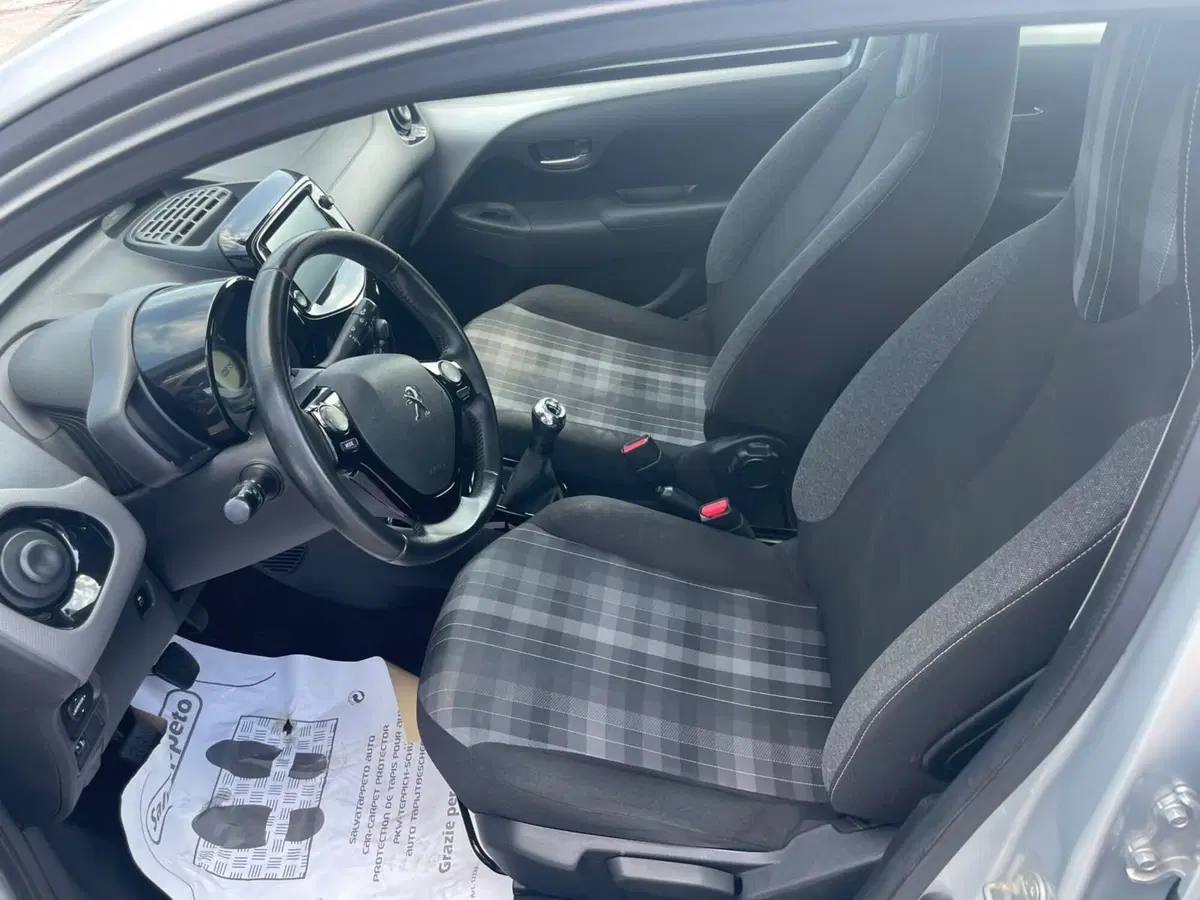 Peugeot 108 usata a Lucca (9)