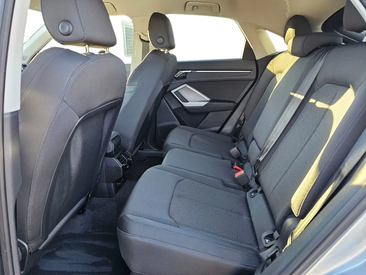 Audi Q3 Sportback usata a Bari (12)