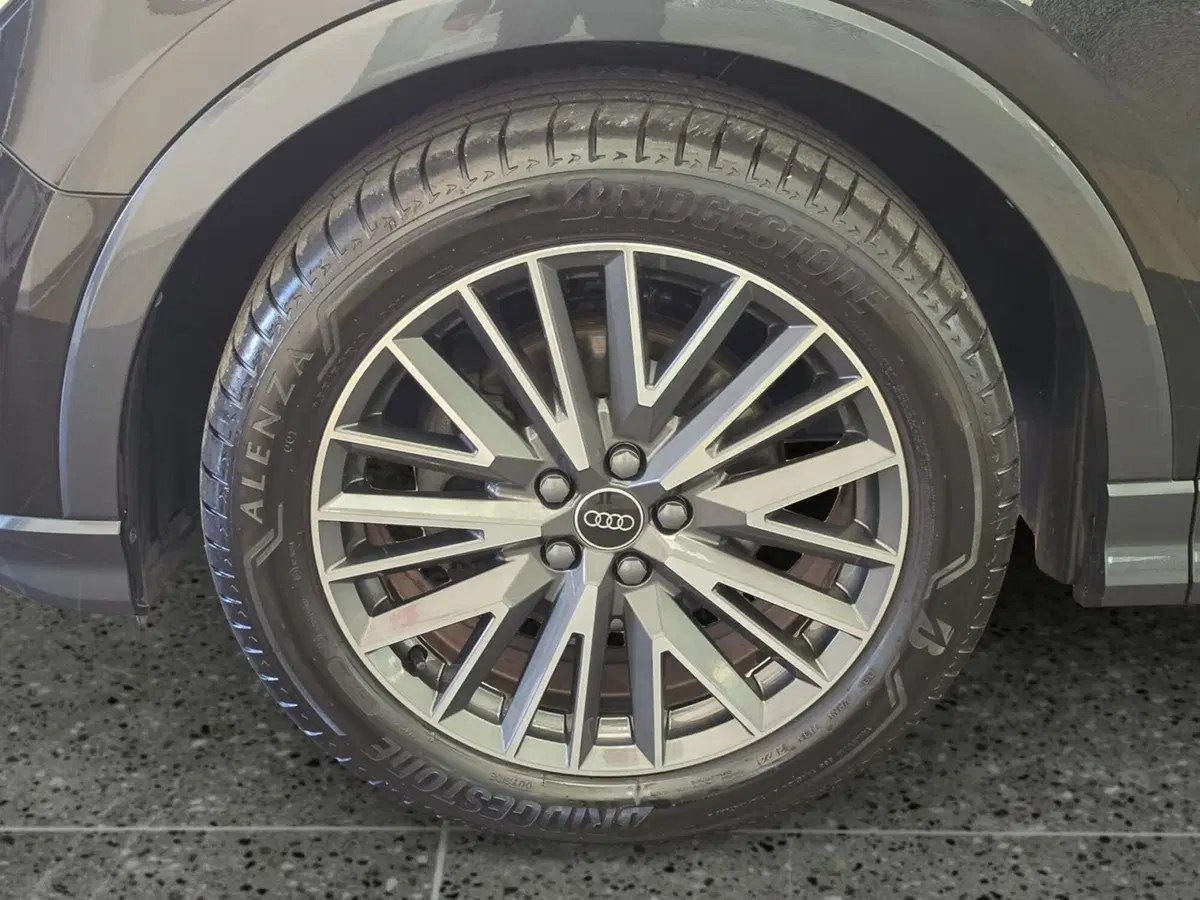 Audi Q3 usata a Bari (9)