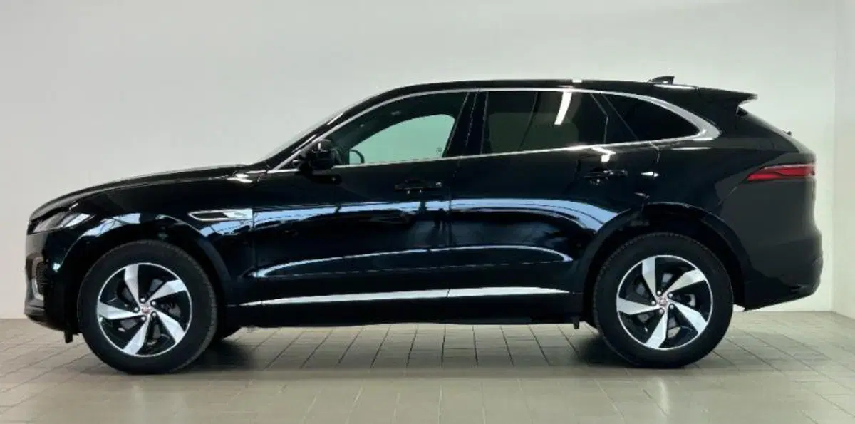 Jaguar F-Pace usata a Venezia (2)