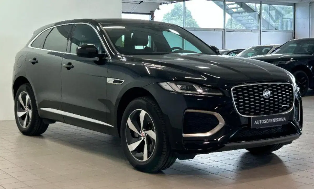 Jaguar F-Pace usata a Venezia (8)