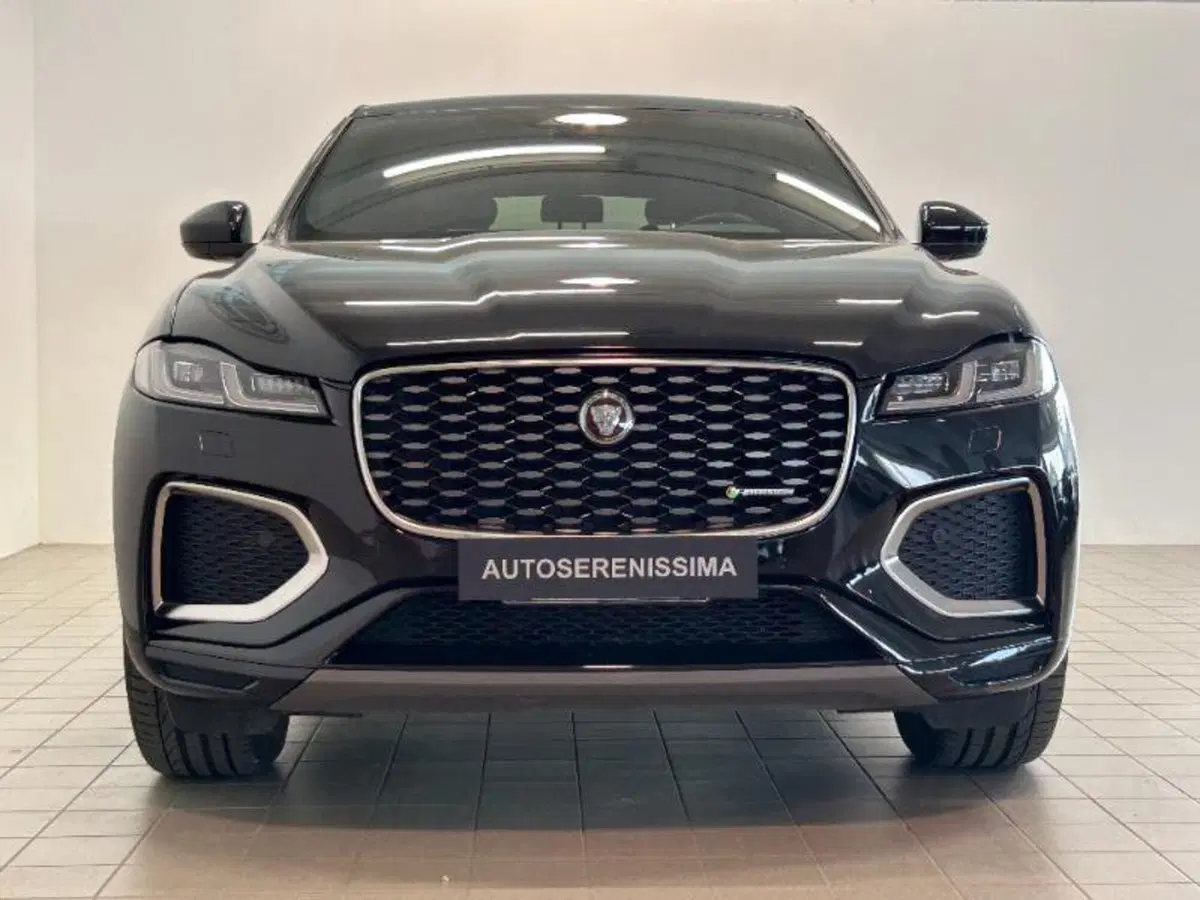 Jaguar F-Pace usata a Venezia (9)