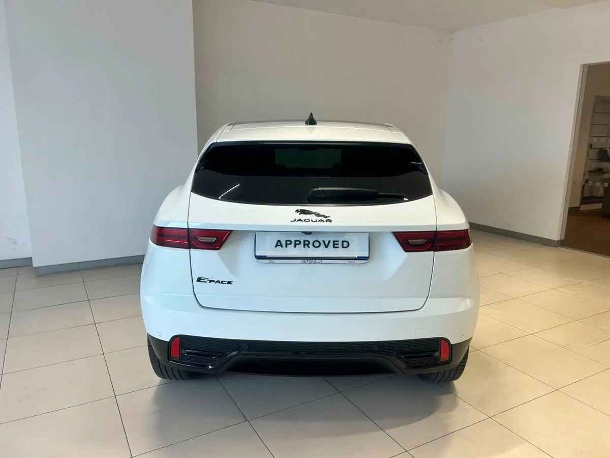 Jaguar E-Pace usata a Napoli (7)