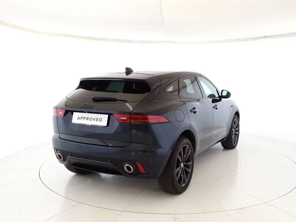 Jaguar E-Pace usata a Monza e Brianza (2)
