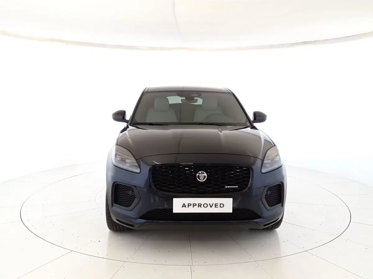 Jaguar E-Pace usata a Monza e Brianza (8)