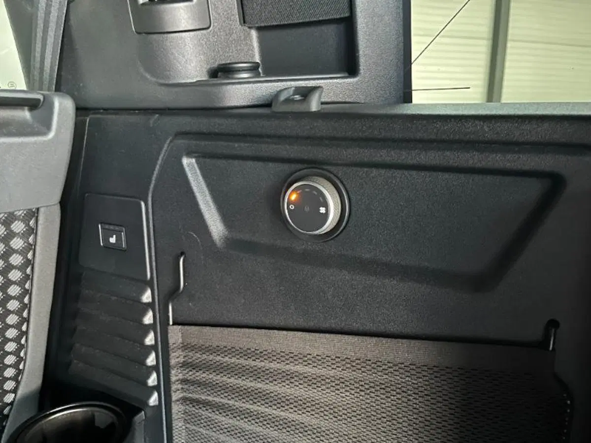 Land Rover Defender usata a Venezia (14)