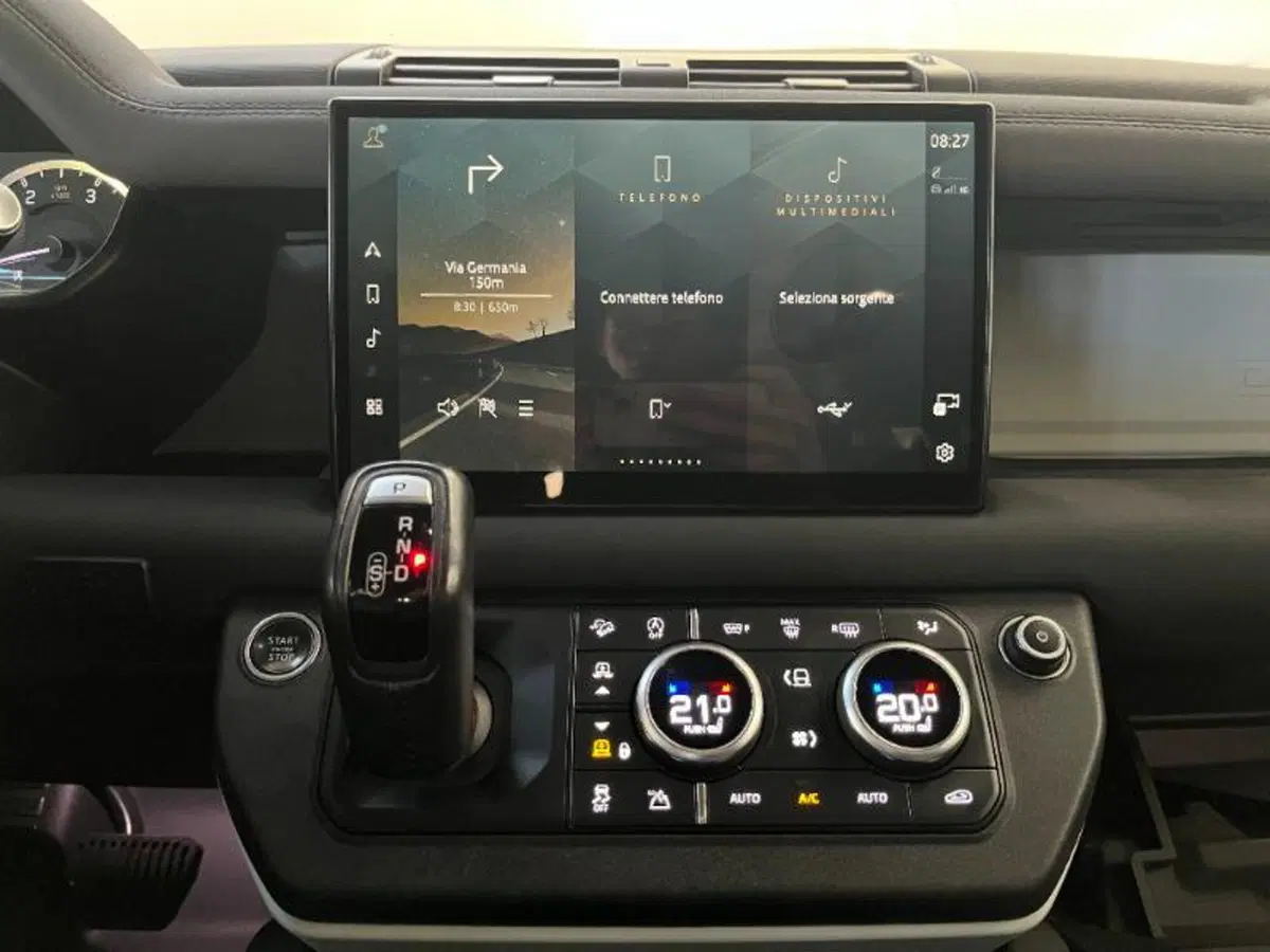 Land Rover Defender usata a Venezia (19)