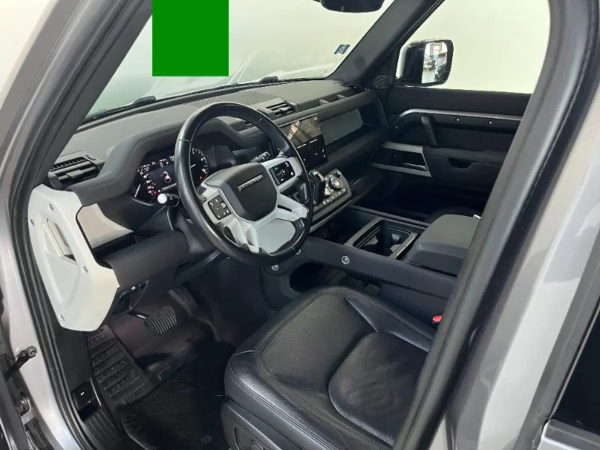 Land Rover Defender usata a Venezia (9)