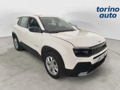 Jeep Avenger 1.2 turbo Altitude fwd 100cv del 2024 usata a Cherasco