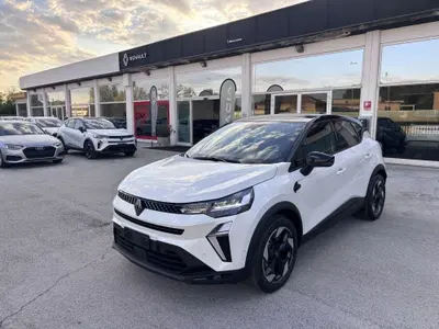 Renault Captur 1.8 full hybrid Techno 160cv auto nuova a Jesi