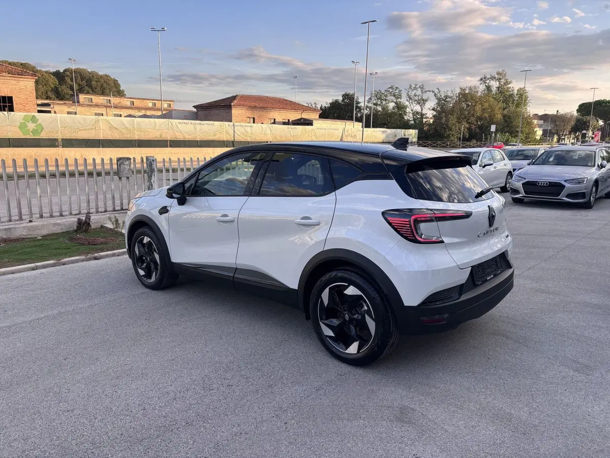 Renault Captur nuova a Ancona (7)