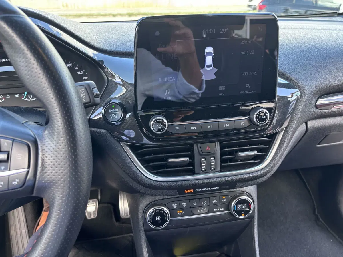 Ford Fiesta usata a Ancona (16)