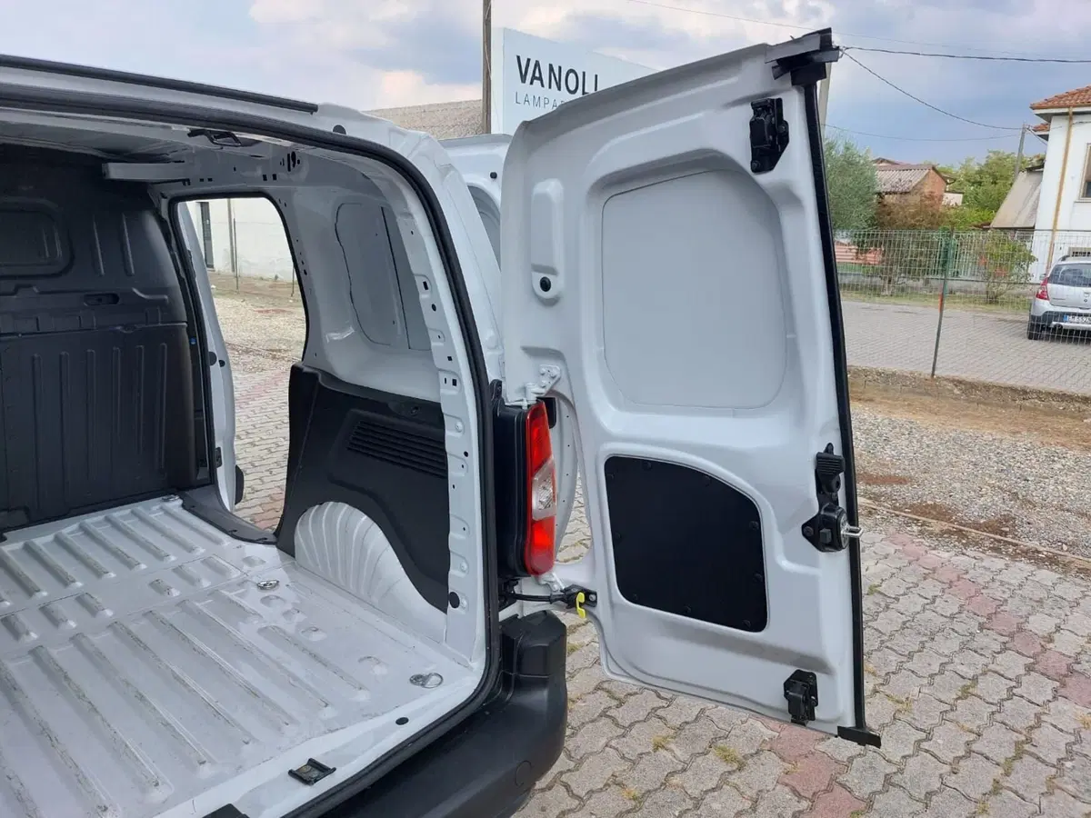 Fiat Doblò Furgone usata a Pavia (13)