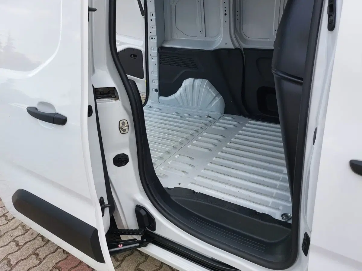 Fiat Doblò Furgone usata a Pavia (14)