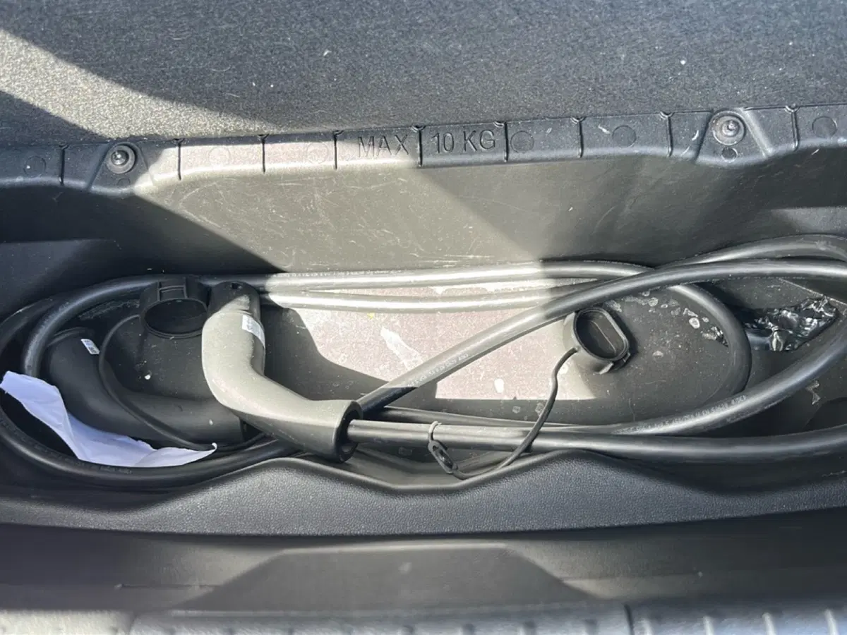 Renault Megane E-Tech Electric usata a Latina (11)