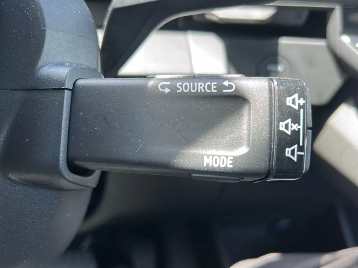 Renault Megane E-Tech Electric usata a Latina (14)