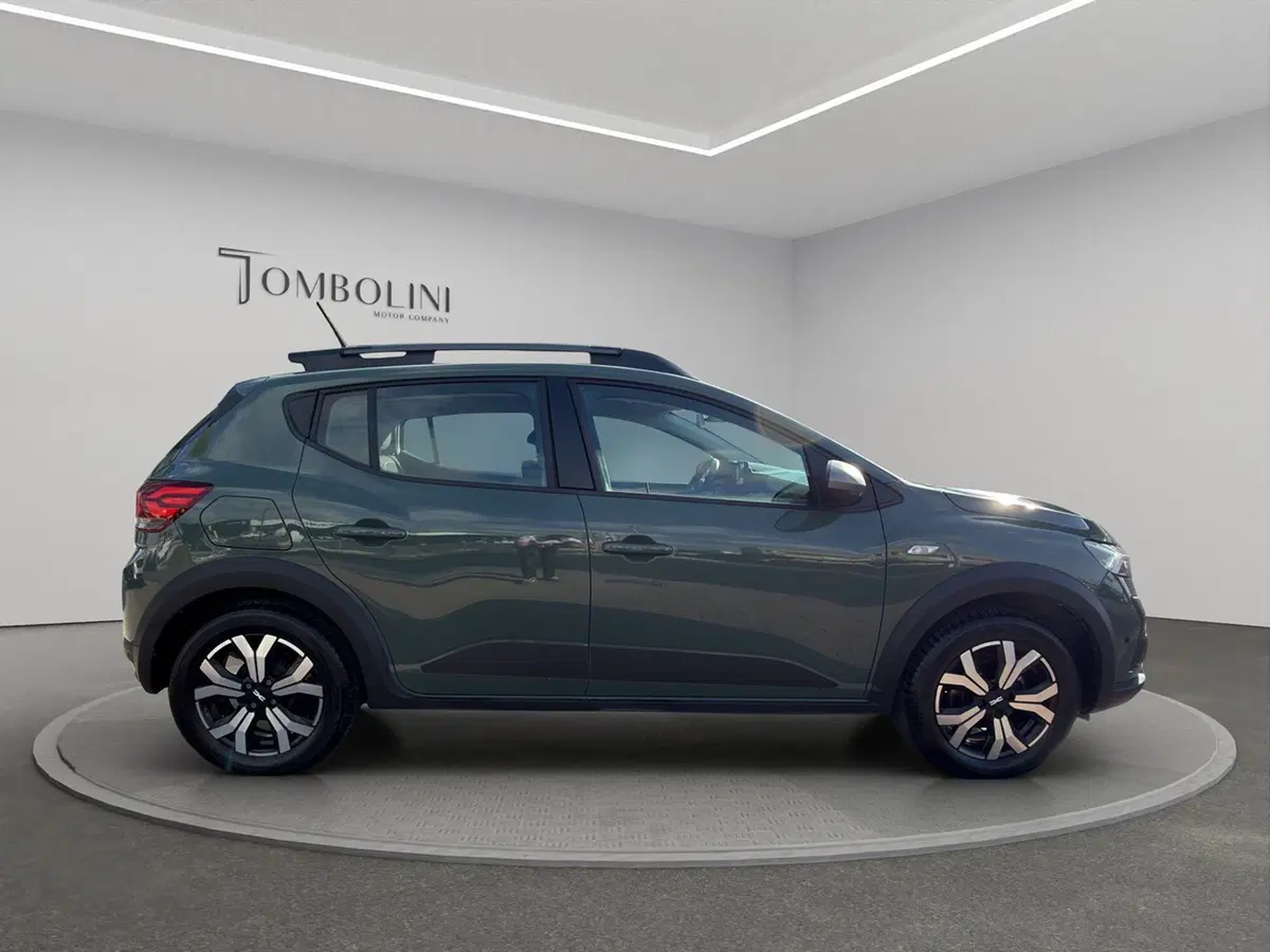 Dacia Sandero usata a Perugia (7)