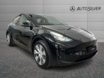 Tesla Model Y Single Motor rwd del 2024 usata a Verona