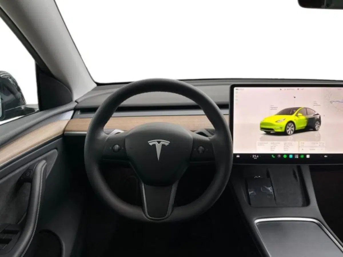 Tesla Model Y usata a Verona (11)