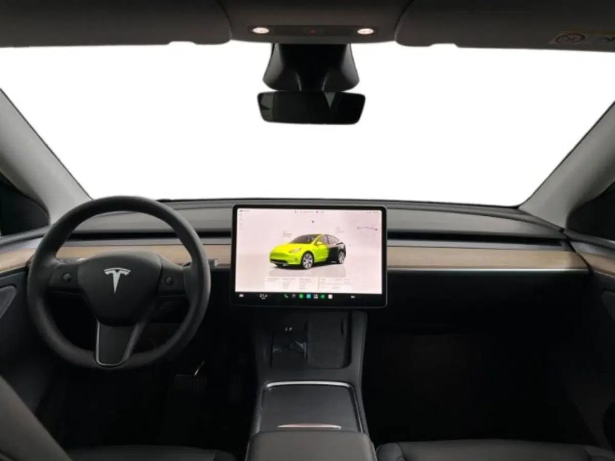 Tesla Model Y usata a Verona (9)