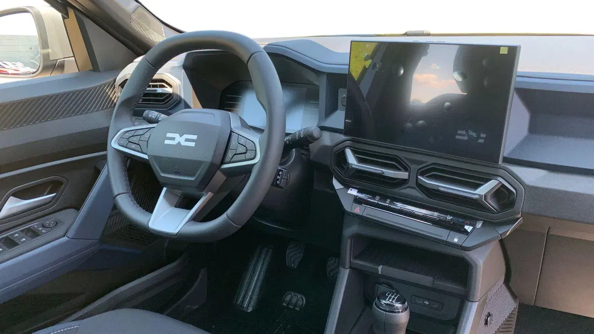 Dacia Bigster nuova a Padova (7)