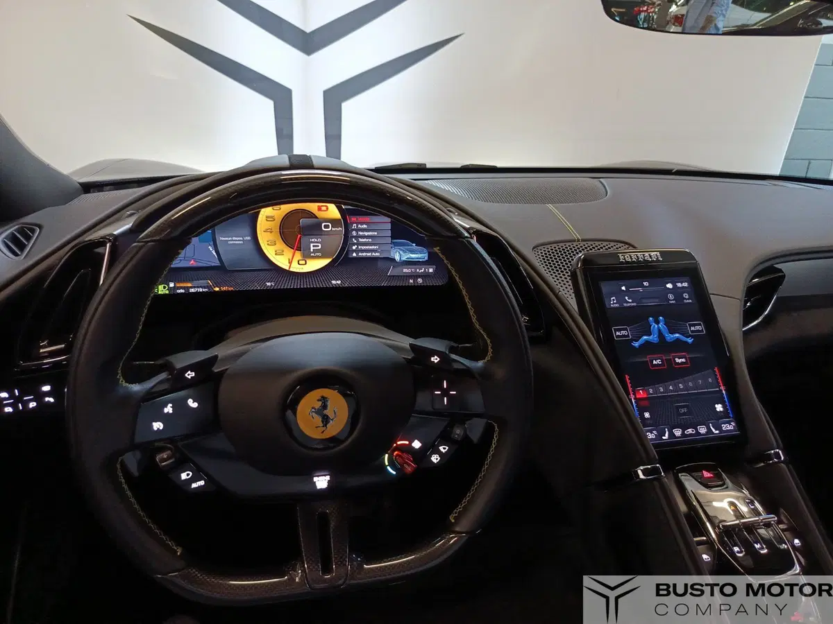 Ferrari Roma Spider usata a Varese (15)
