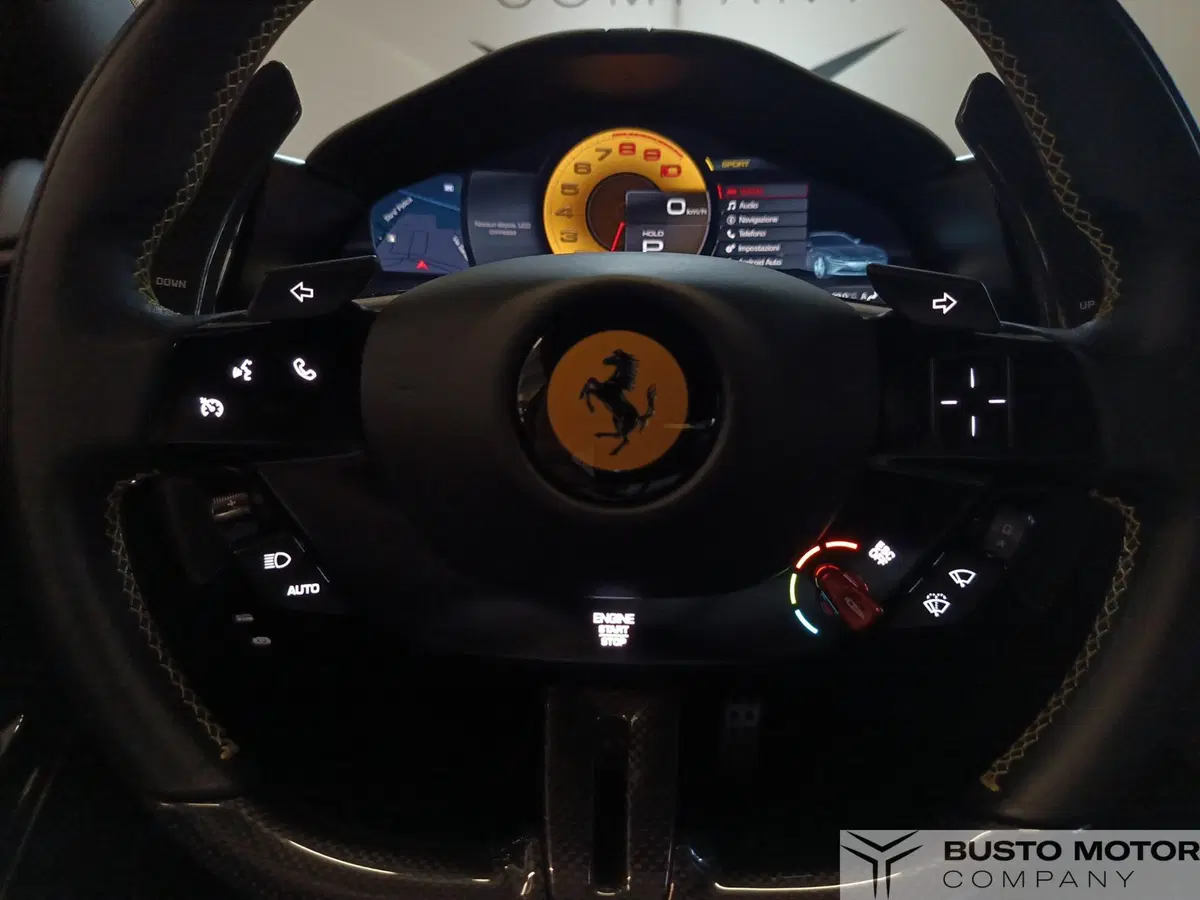Ferrari Roma Spider usata a Varese (17)