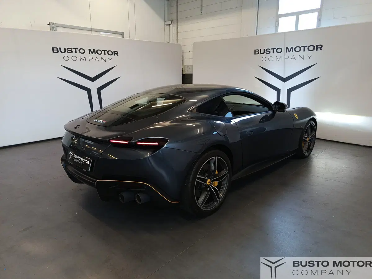 Ferrari Roma Spider usata a Varese (4)