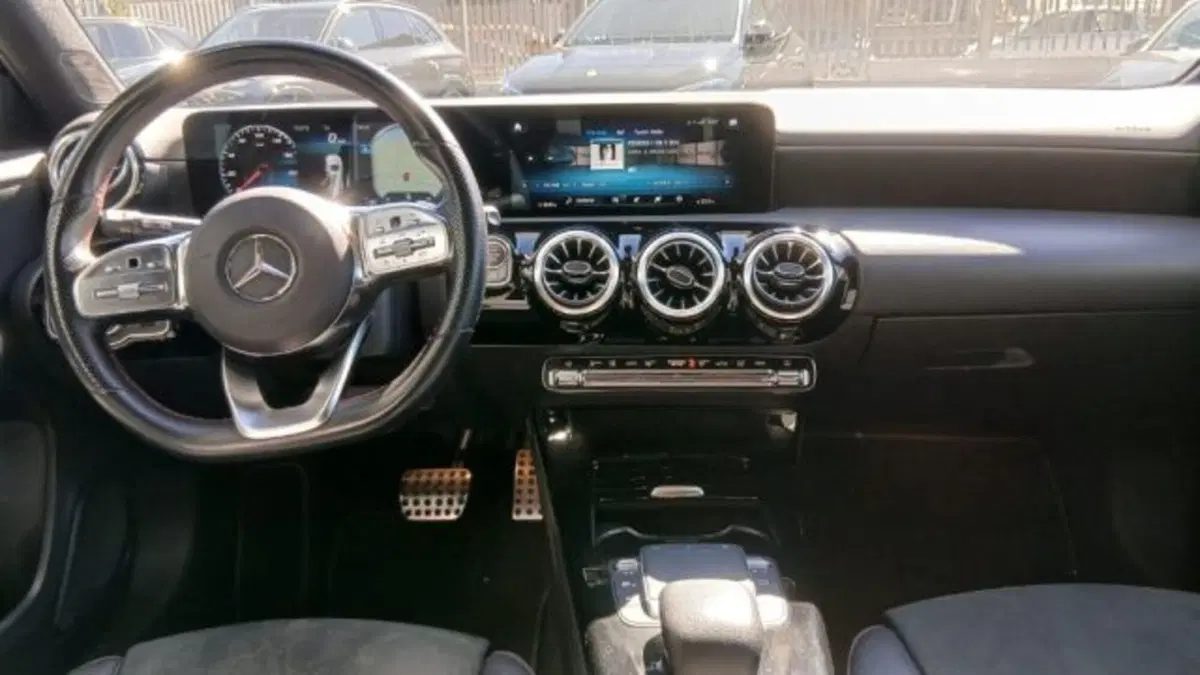 Mercedes-Benz Classe A Sedan usata a Potenza (12)