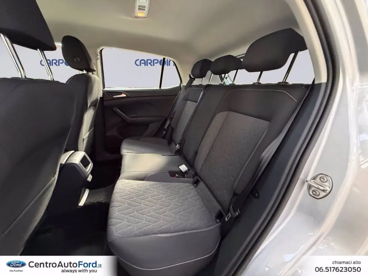 Volkswagen T-Cross usata a Roma (13)