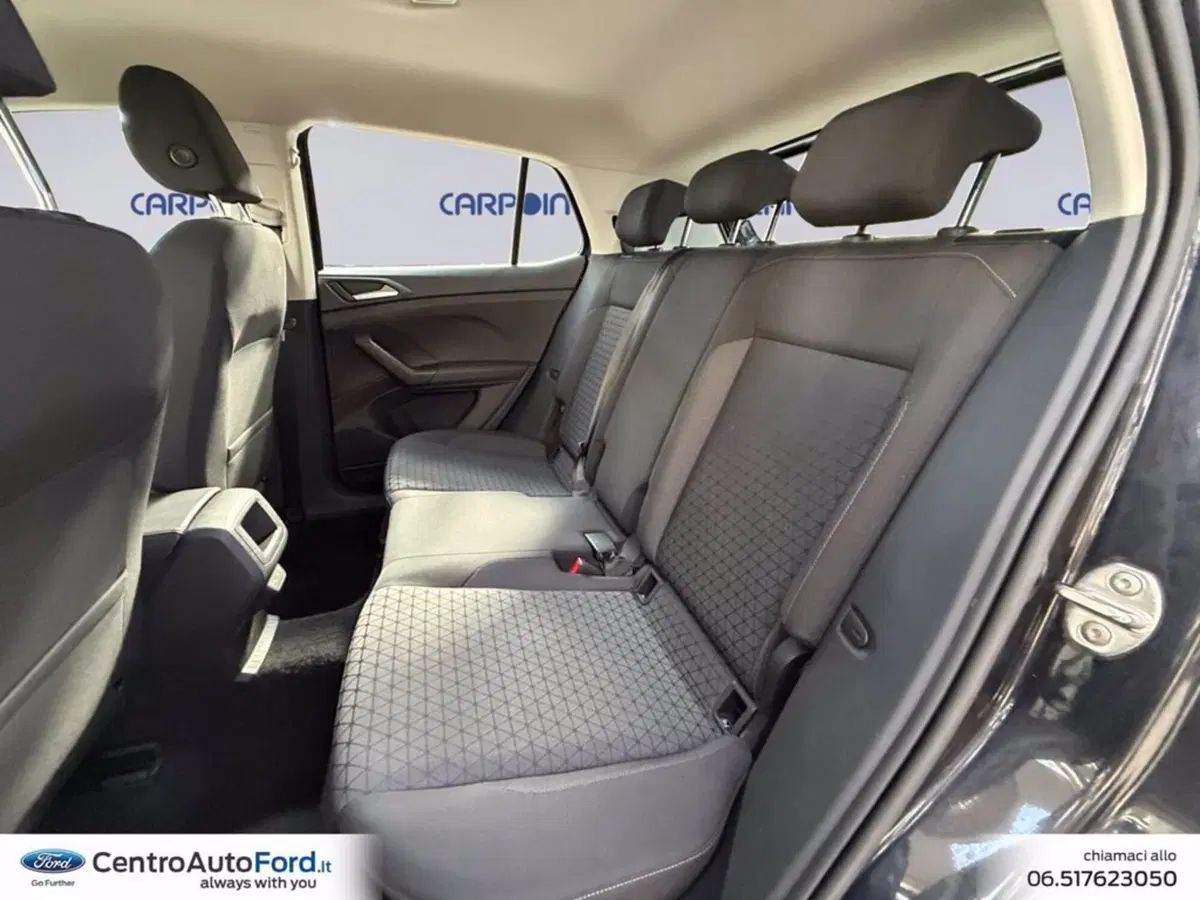 Volkswagen T-Cross usata a Roma (13)