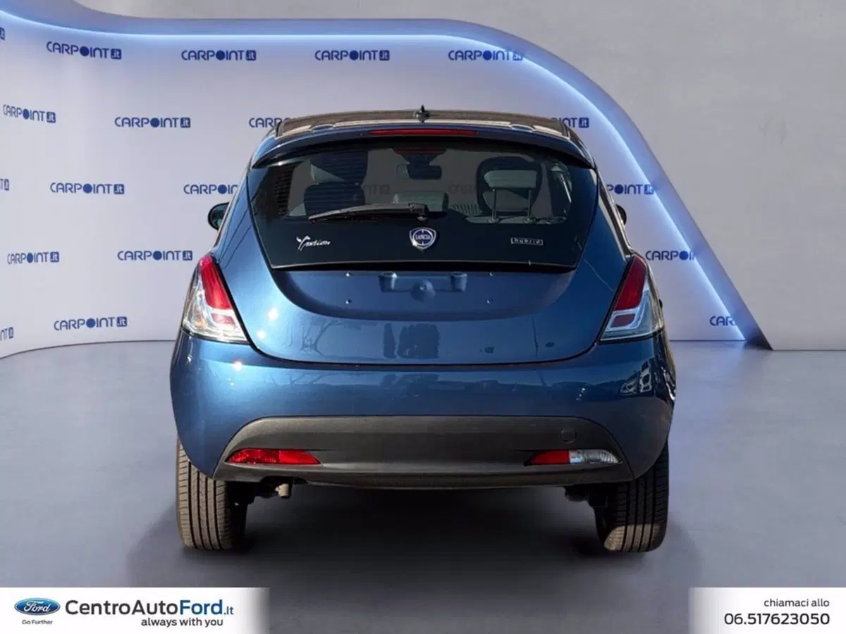 Lancia Ypsilon usata a Roma (4)