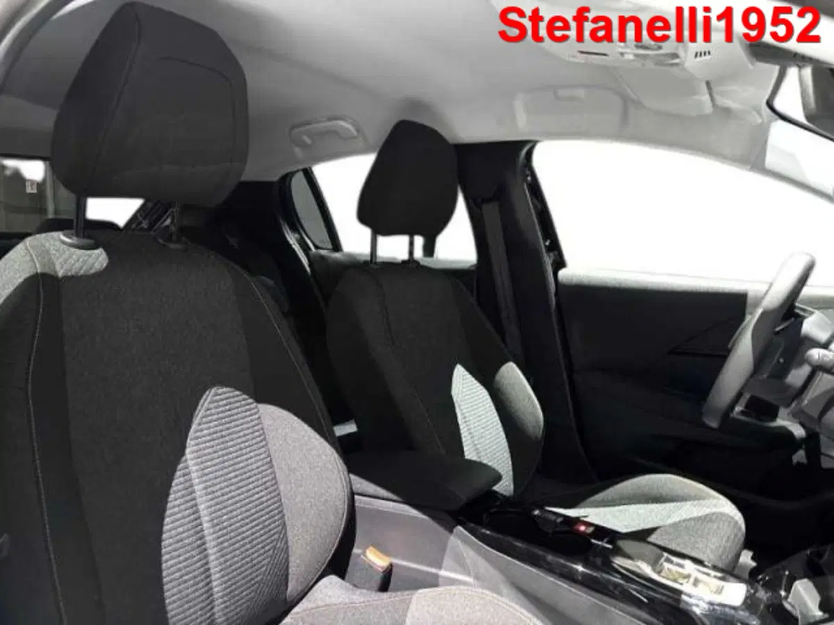 Peugeot 208 nuova a Bologna (16)