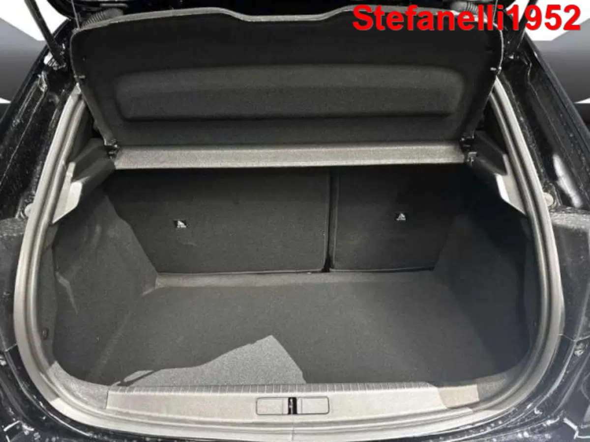 Peugeot 208 nuova a Bologna (7)