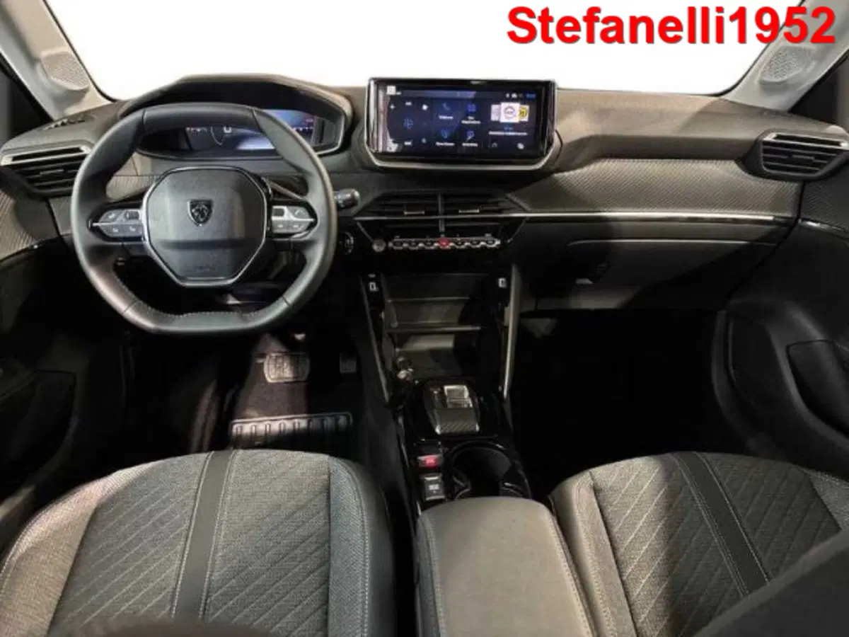 Peugeot 208 nuova a Bologna (13)