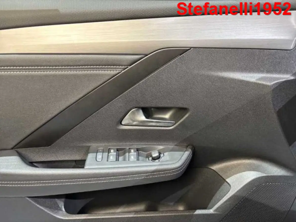 Opel Astra nuova a Bologna (10)