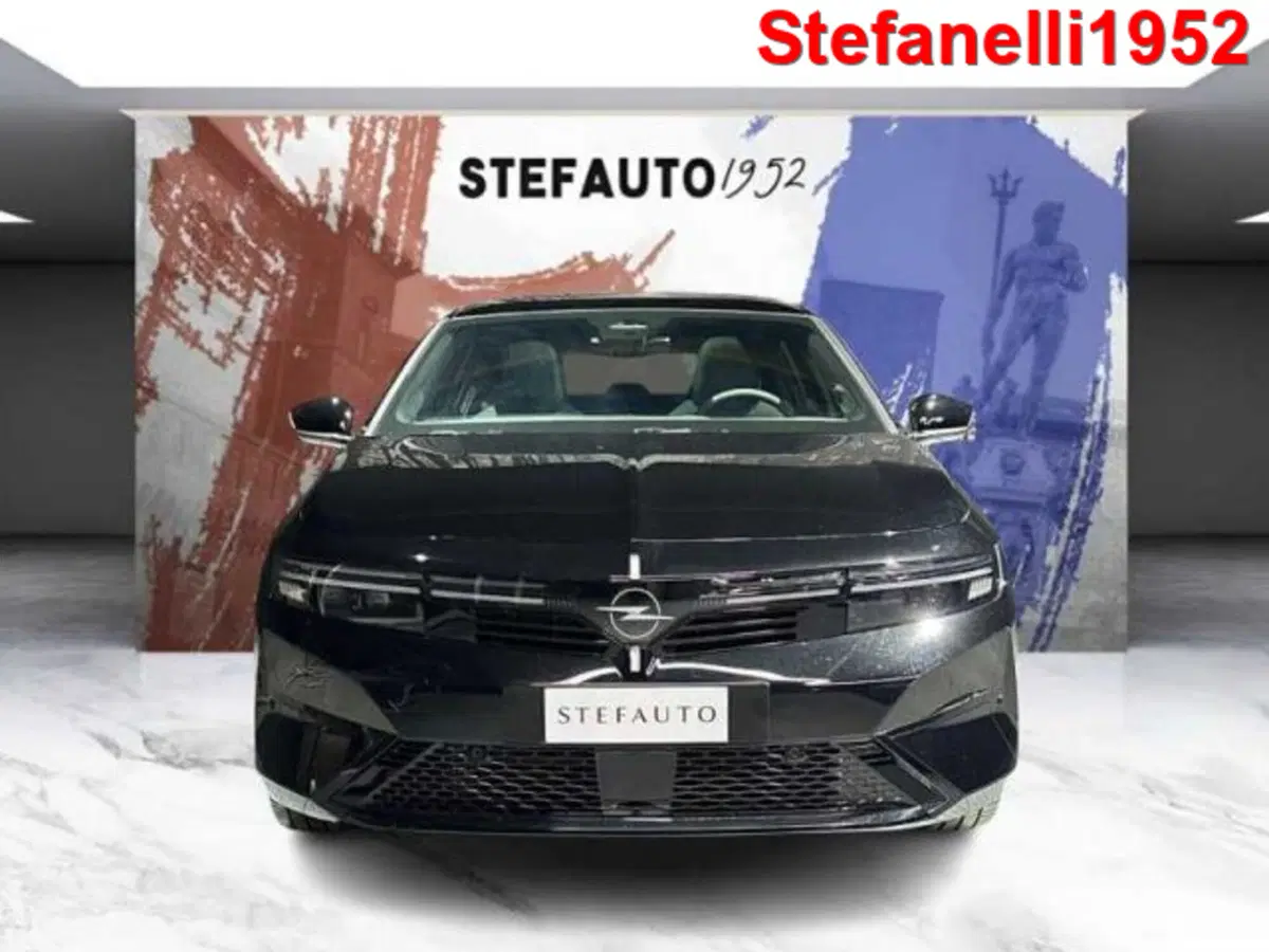 Opel Astra nuova a Bologna (4)