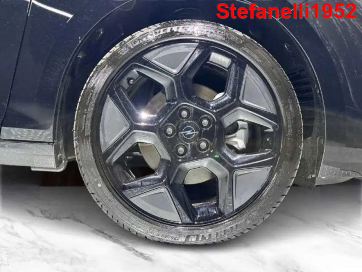 Opel Astra nuova a Bologna (8)