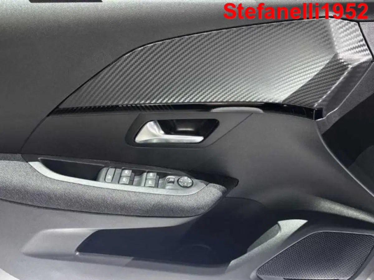 Peugeot 208 nuova a Bologna (10)